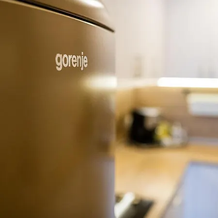 Julia Central * Varna