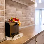 Julia Central Daire *