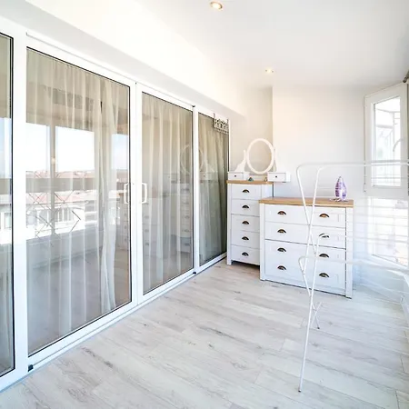 Julia Central Apartment