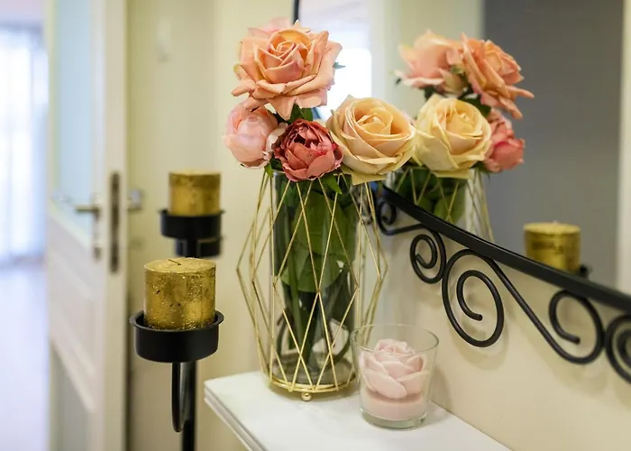 Julia Central Апартаменты *